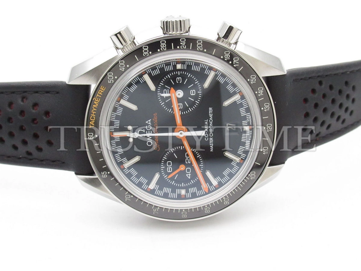 Копия часов Omega Speedmaster Moonwatch Co-Axial Master Chronometer Chronograph 44mm 304.32.44.51.01.001