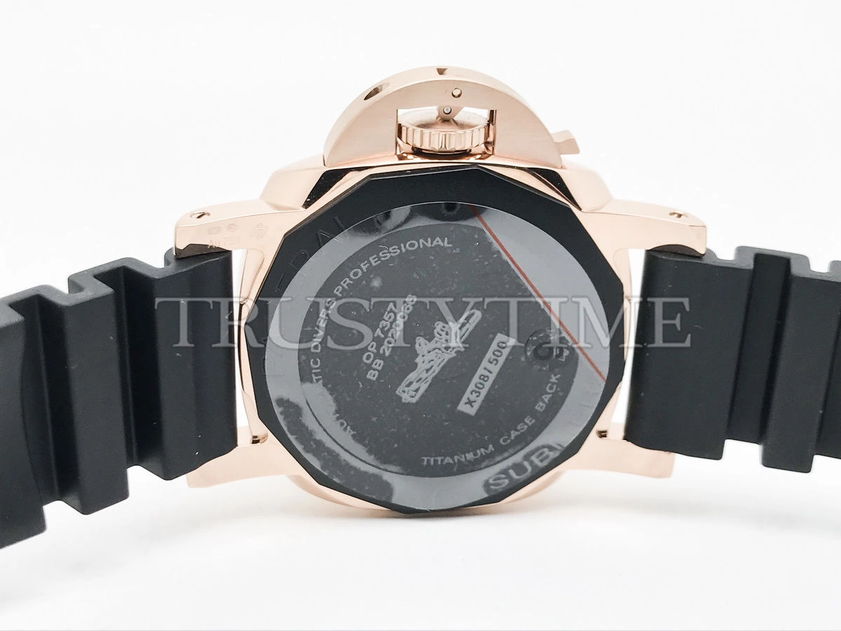 Копия часов Panerai Submersible Goldtech™ 42mm PAM02164