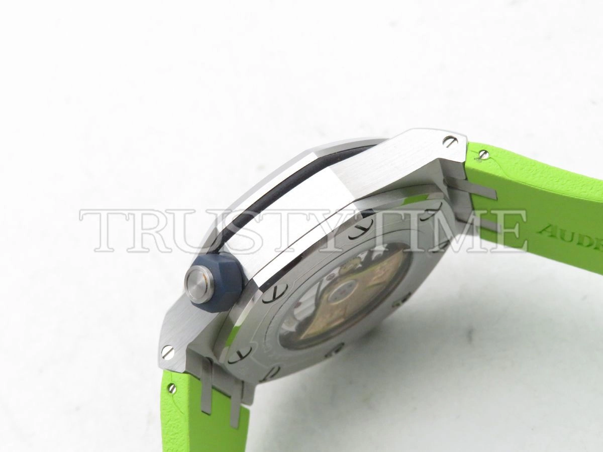 Копия часов Audemars Piguet Royal Oak Offshore Diver 15710ST.OO.A038CA.01