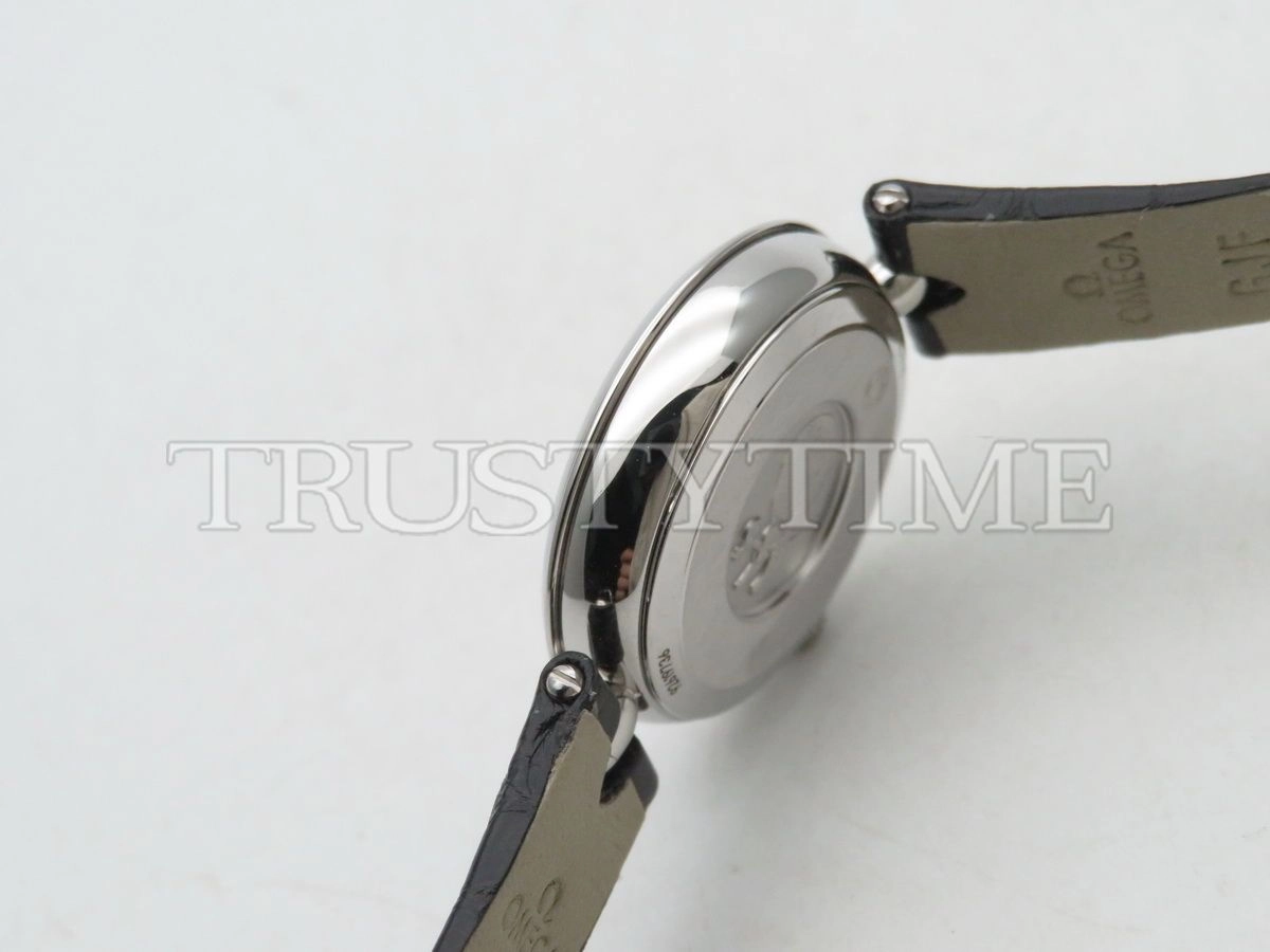 Копия часов Omega De Ville Prestige Dewdrop Quartz 27mm 424.13.27.60.51.001
