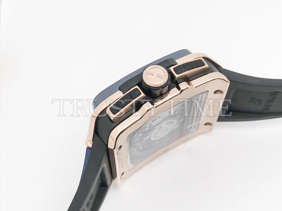 Копия часов Hublot Square Bang Unico King Gold Blue Ceramic 821.OL.5180.RX