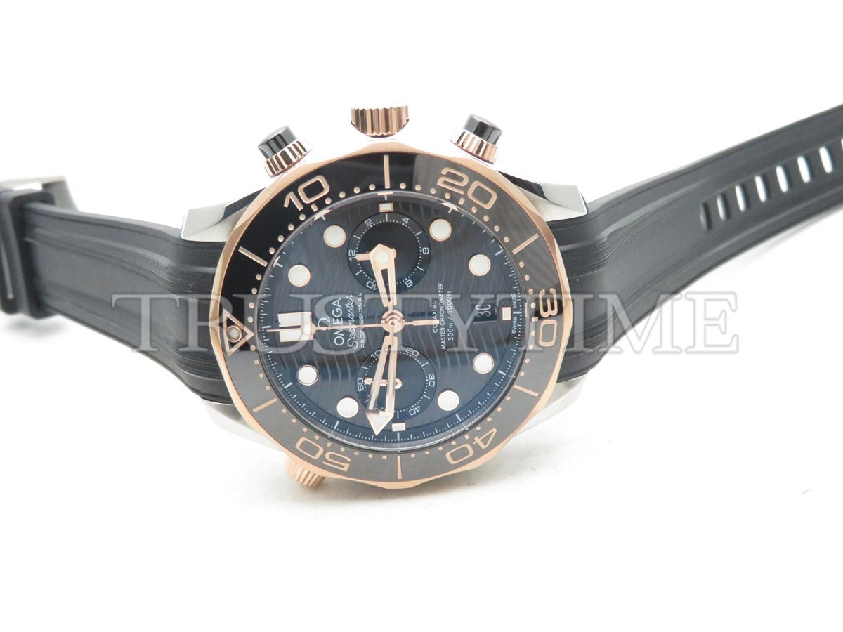 Копия часов Omega Seamaster Diver 300m Co‑Axial Master Chronometer Chronograph 44mm 210.22.44.51.01.001