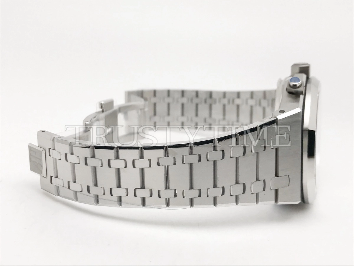 Копия часов Audemars Piguet Royal Oak Selfwinding Chronograph 26240ST.OO.1320ST.06