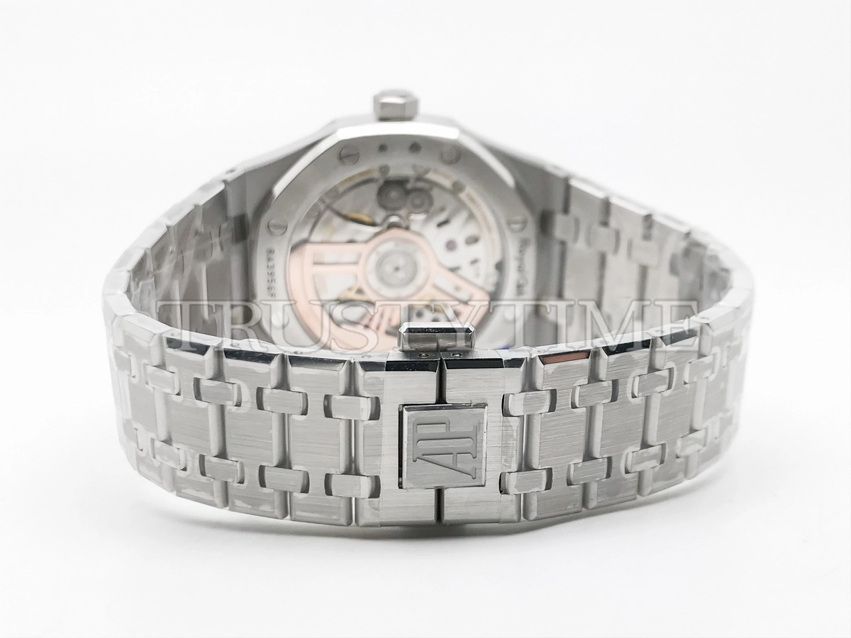 Копия часов Audemars Piguet Royal Oak Selfwinding Special Edition 15510BC.OO.1320BC.02