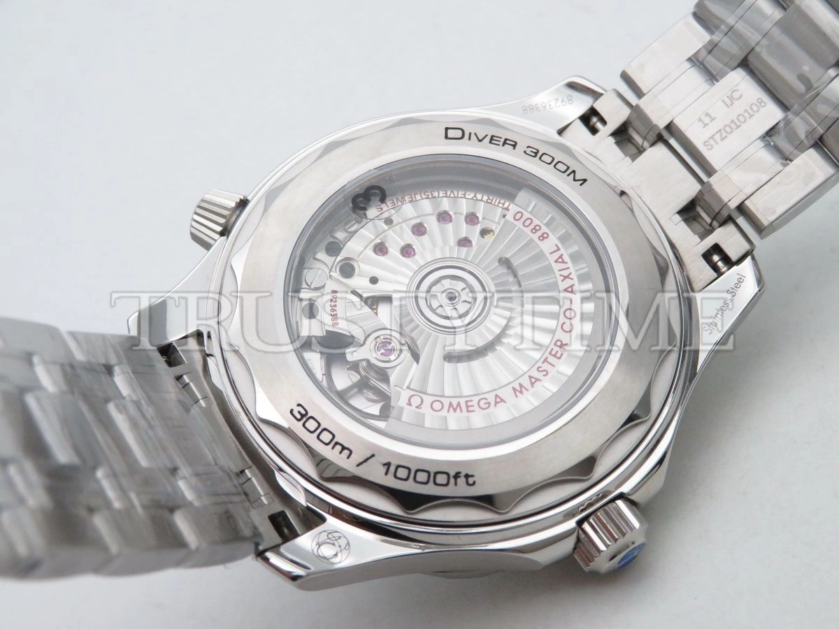 Копия часов Omega Seamaster Diver 300m Co-axial Chronometer 42mm 210.30.42.20.04.001