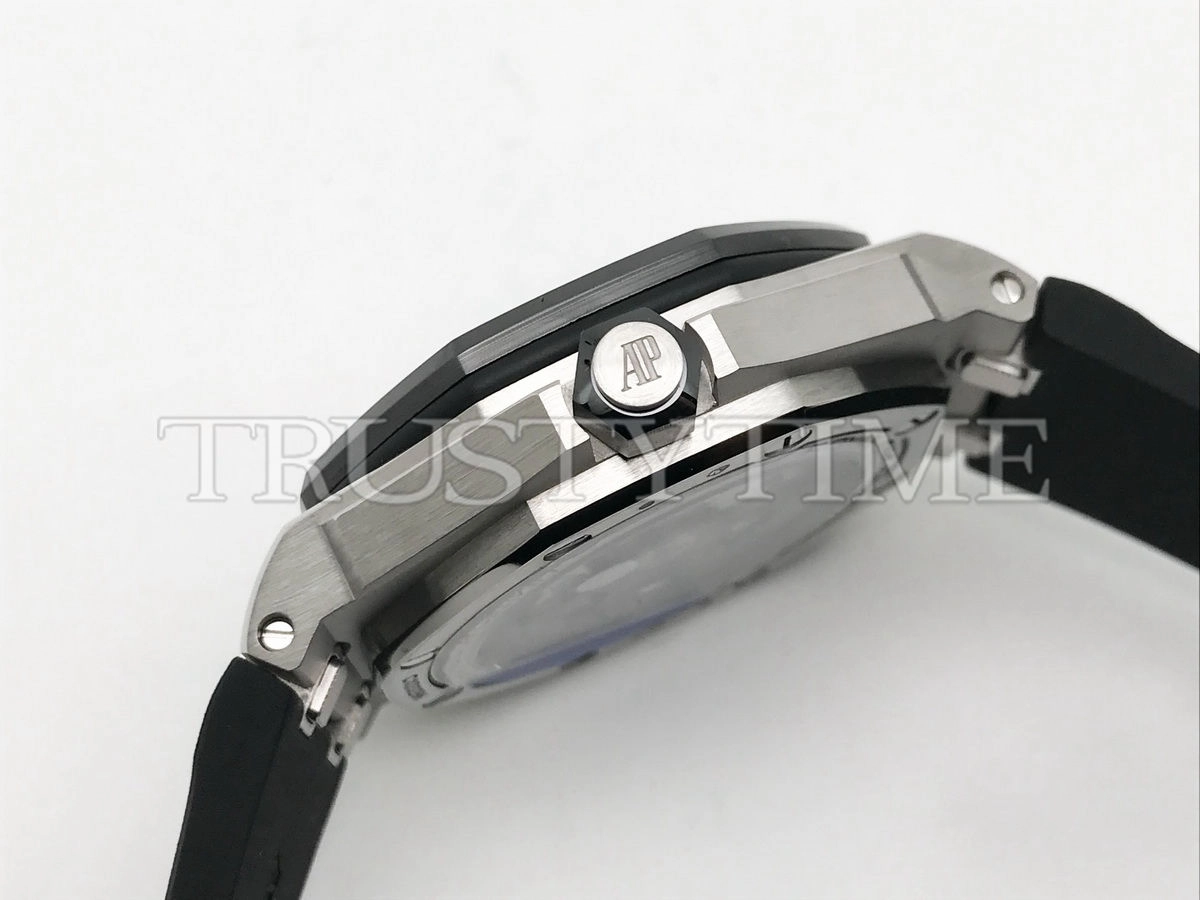Копия часов Audemars Piguet Royal Oak Offshore Diver 15720CN.OO.A002CA.01