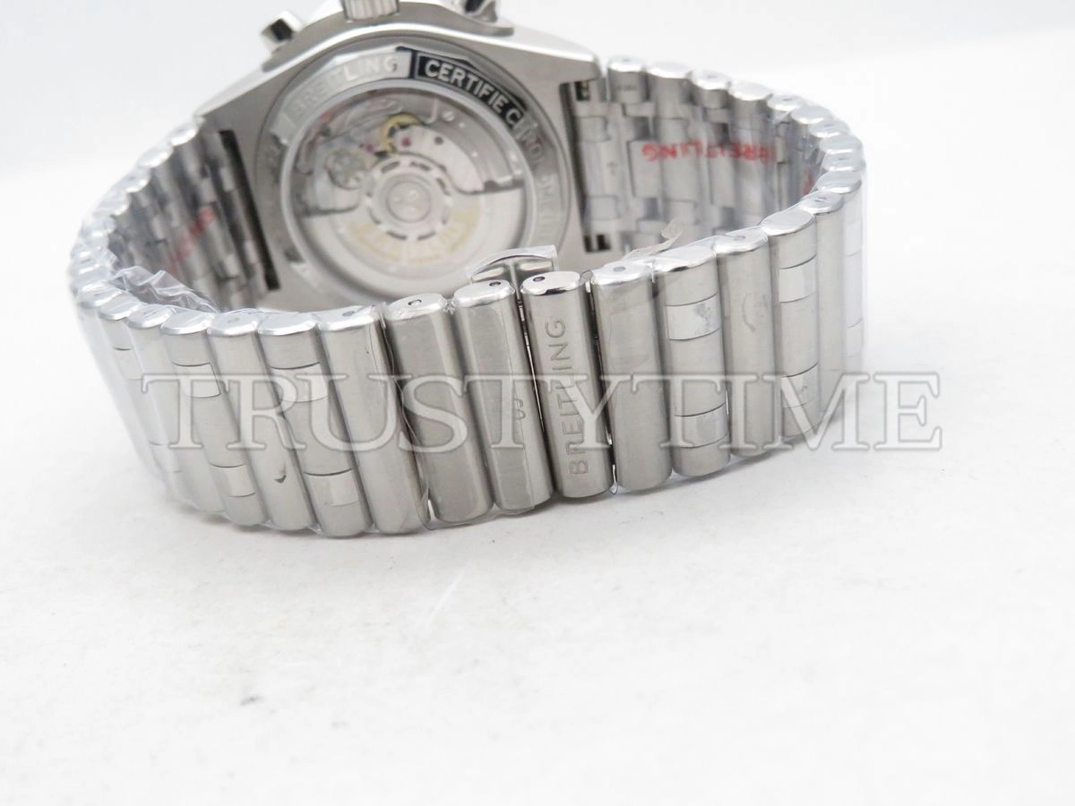 Копия часов Breitling Chronomat B01 42 AB0134101C1A1