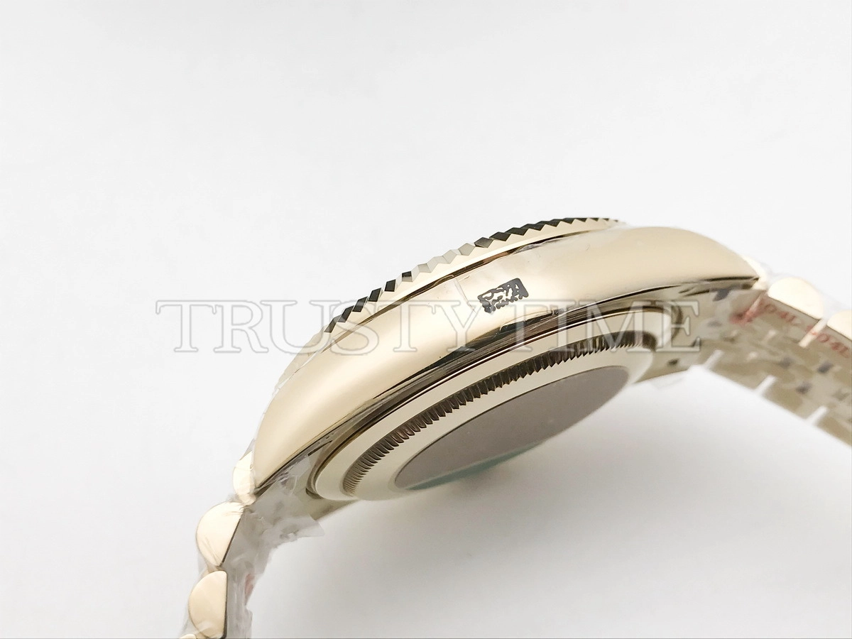 Копия часов Rolex Sky-Dweller 42mm 336938-0005