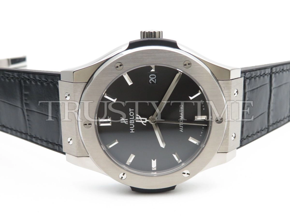 Копия часов Hublot Classic Fusion 45mm 511.NX.1171.LR