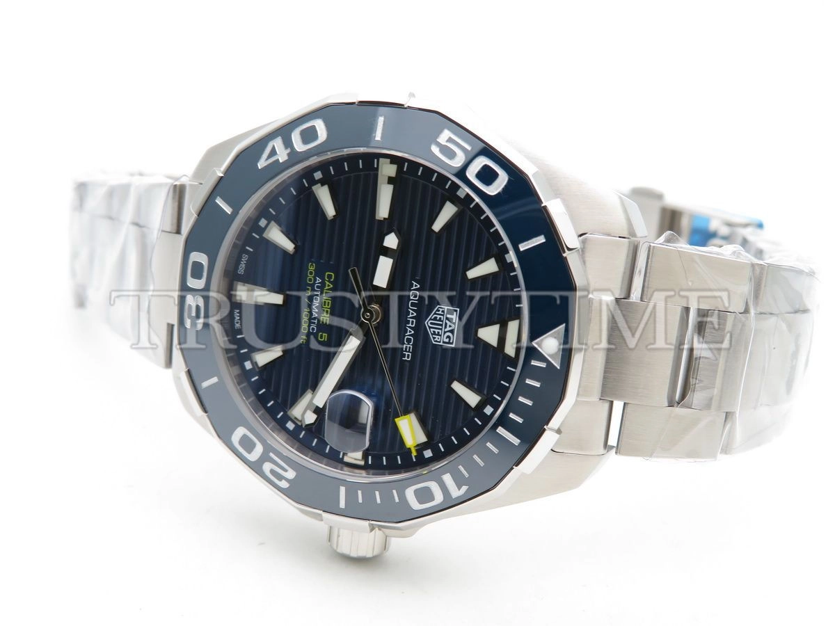 Копия часов Tag Heuer Aquaracer Calibre 5 43mm WAY201B.BA0927