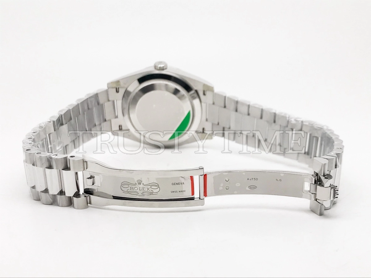Копия часов Rolex Day-Date 40mm 228239-0046