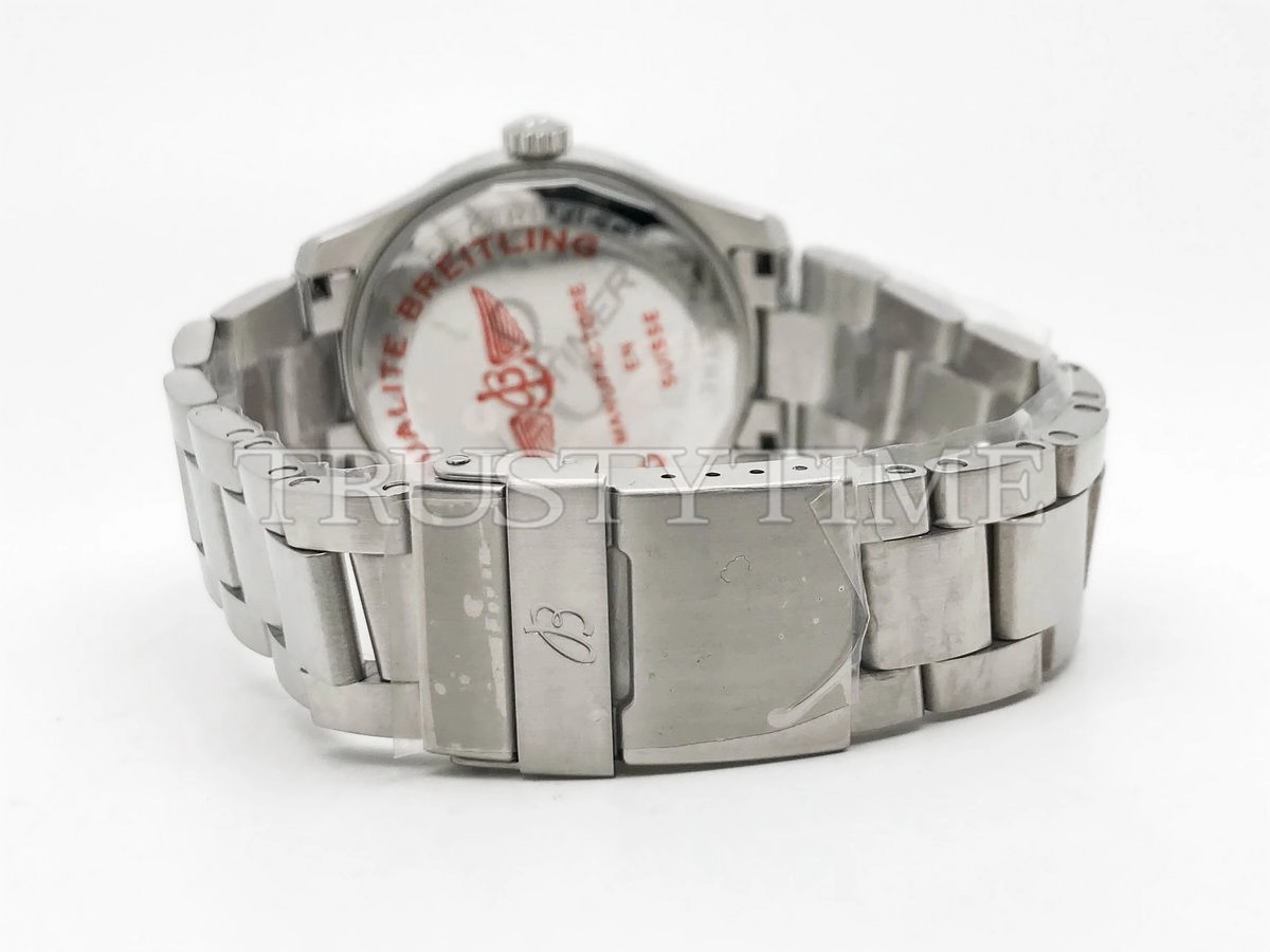 Копия часов Breitling Aviator 8 Automatic 41 A17315101B1A1
