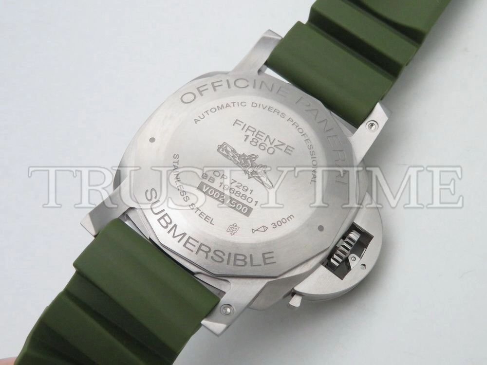 Копия часов Panerai Luminor Submersible 3 Days Automatic 42mm PAM01055