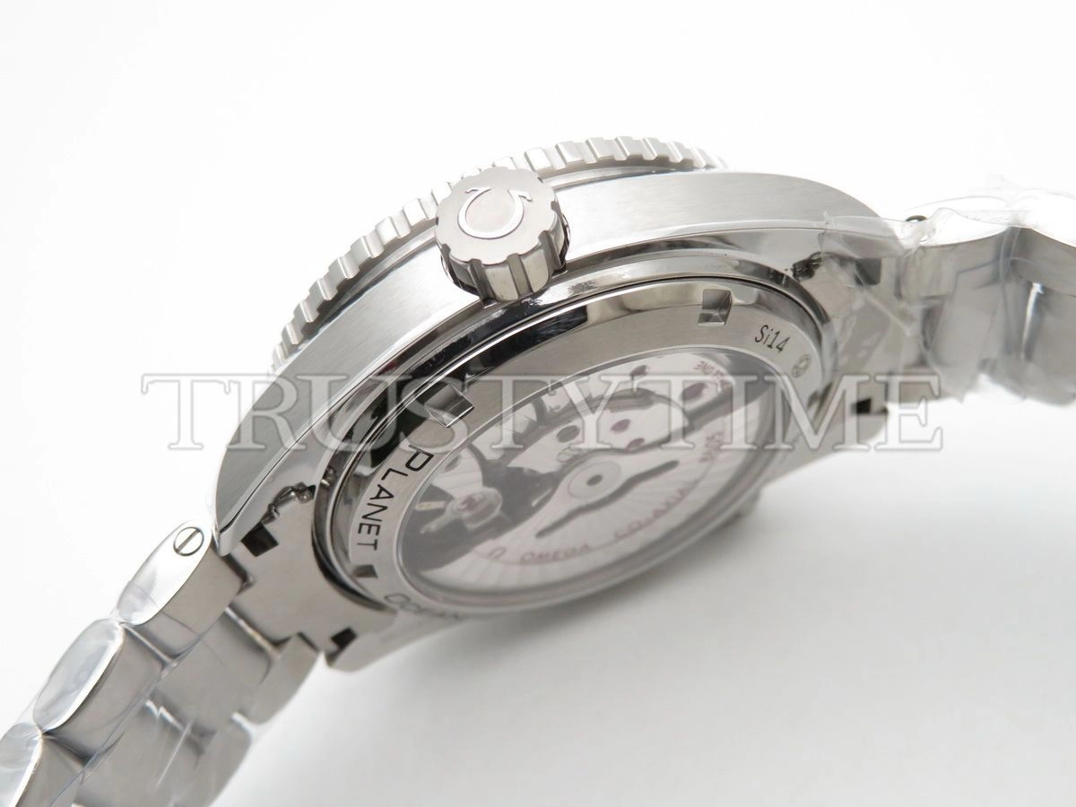 Копия часов Omega Seamaster Planet Ocean 600m Co‑Axial Master Chronometer GMT 43.5mm 232.30.44.22.01.001