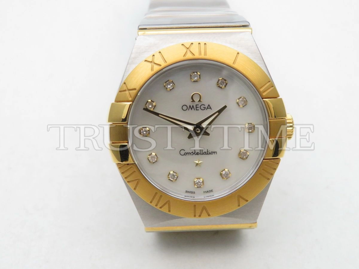 Копия часов Omega Constellation Manhattan Quartz 28mm 131.20.28.60.55.002