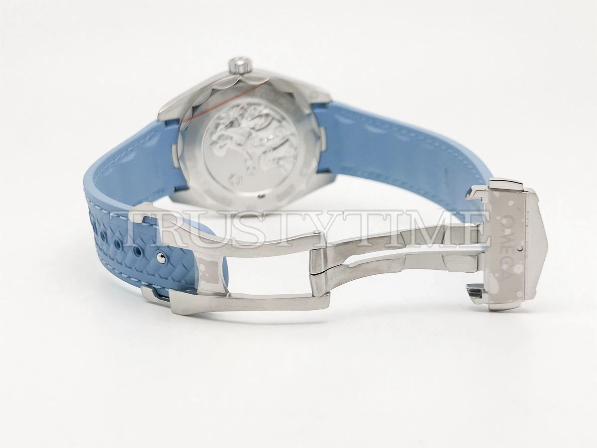Копия часов Omega Seamaster Aqua Terra Co-axial Master Chronometer GMT Worldtimer 43mm 220.12.43.22.03.002