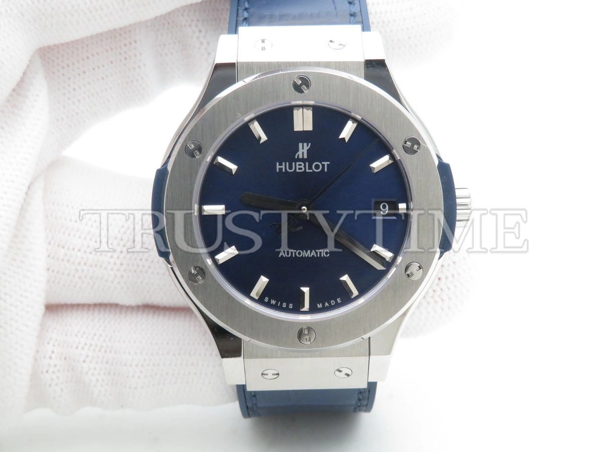 Копия часов Hublot Classic Fusion 38mm 565.NX.7170.LR