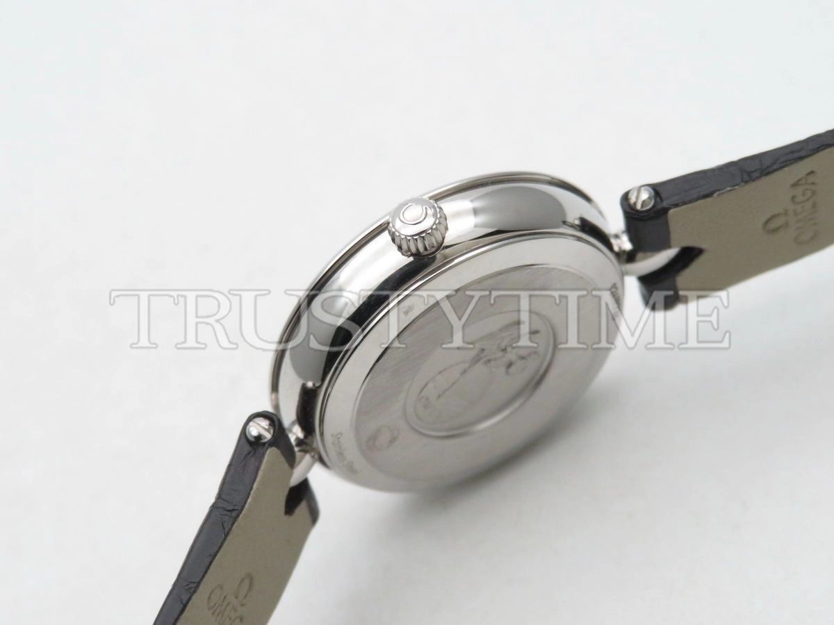Копия часов Omega De Ville Prestige Dewdrop Quartz 27mm 424.13.27.60.51.001