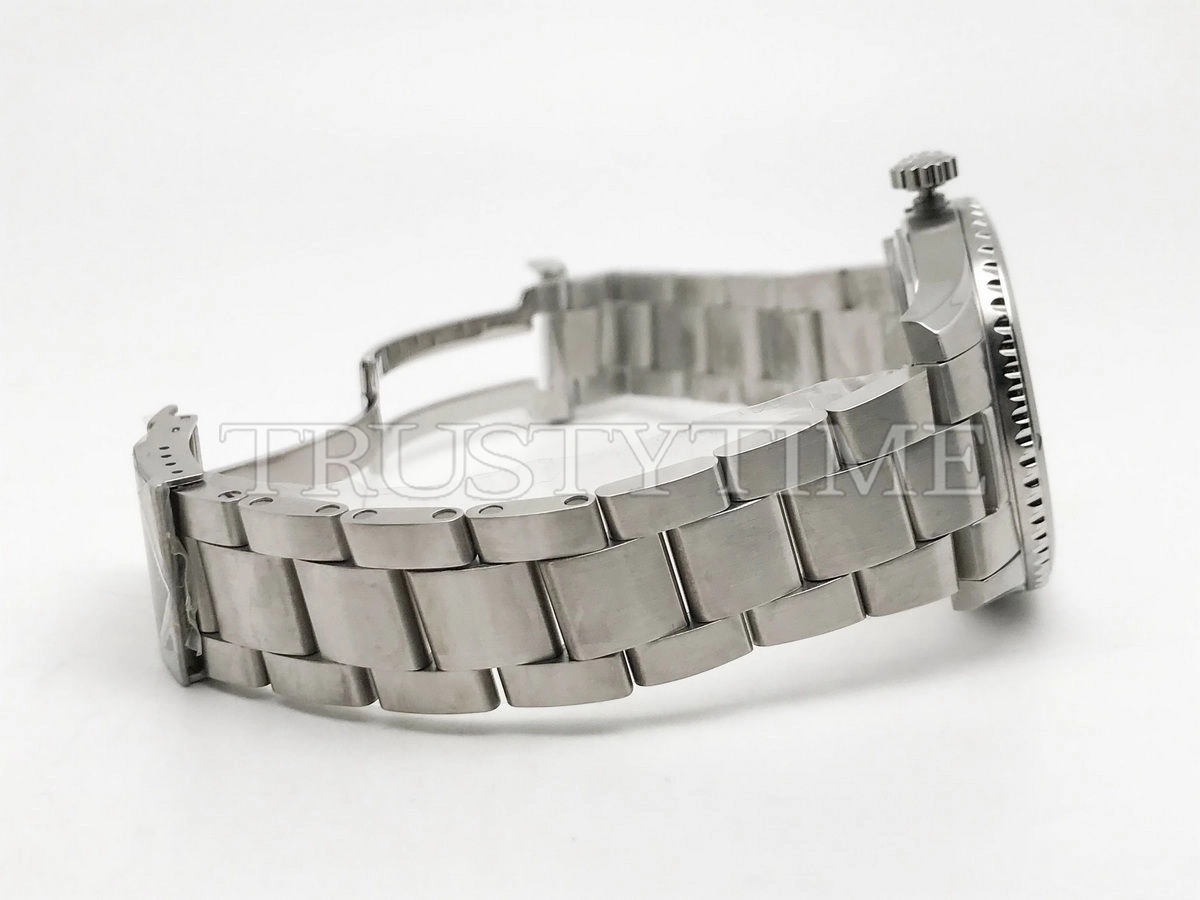Копия часов Breitling Aviator 8 Automatic 41 A17315101B1A1