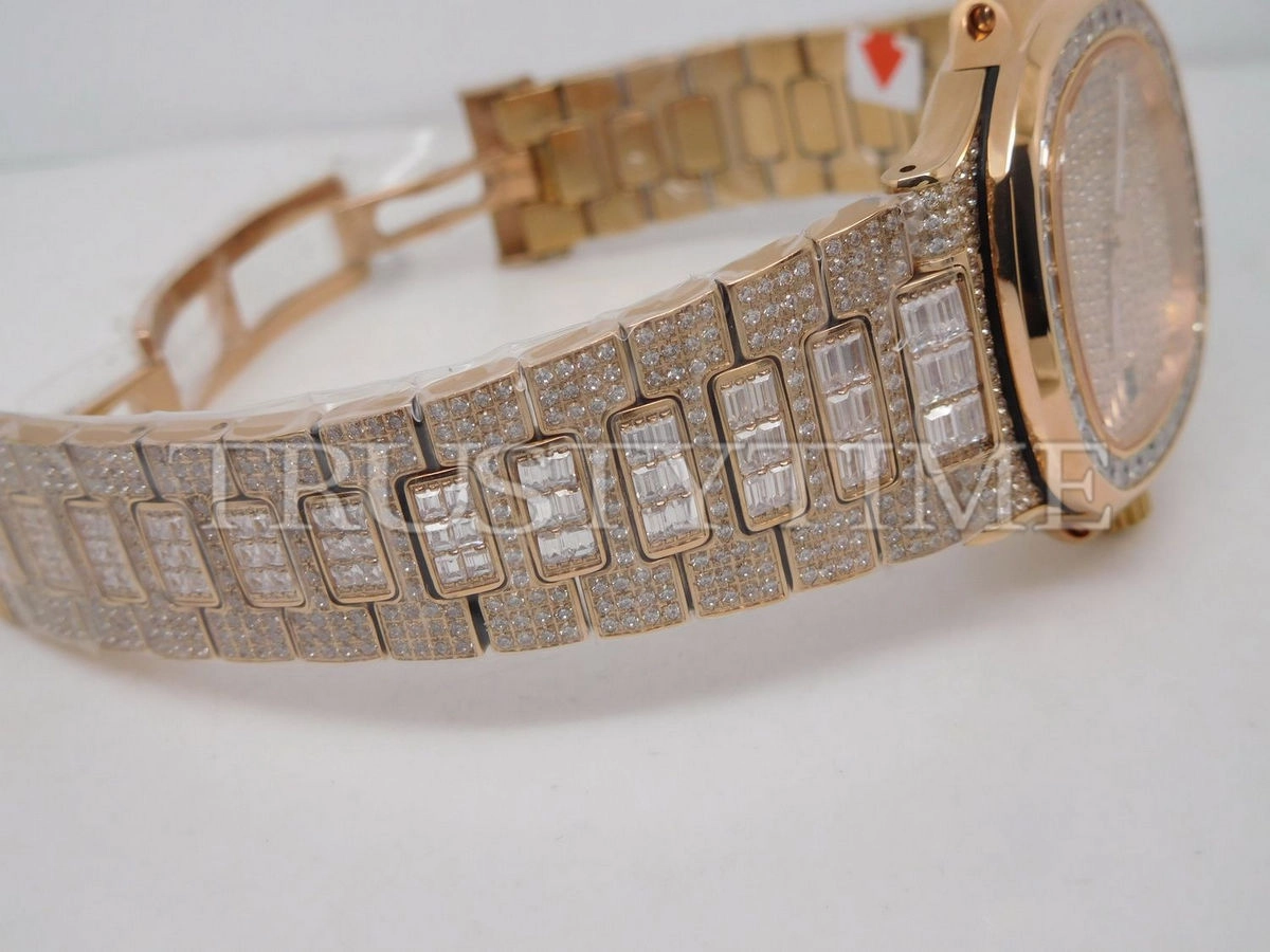 Копия часов Patek Philippe Nautilus 40mm 5719/10R-010