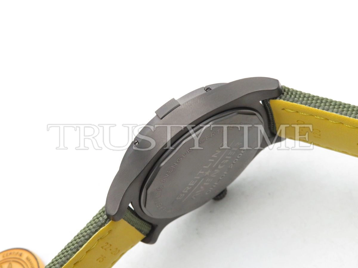 Копия часов Breitling Avenger Automatic GMT 45 Night Mission V323952A1L1X1