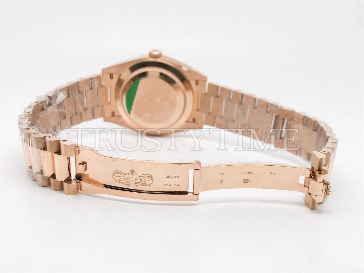 Копия часов Rolex Day-Date 40mm 228235-0002