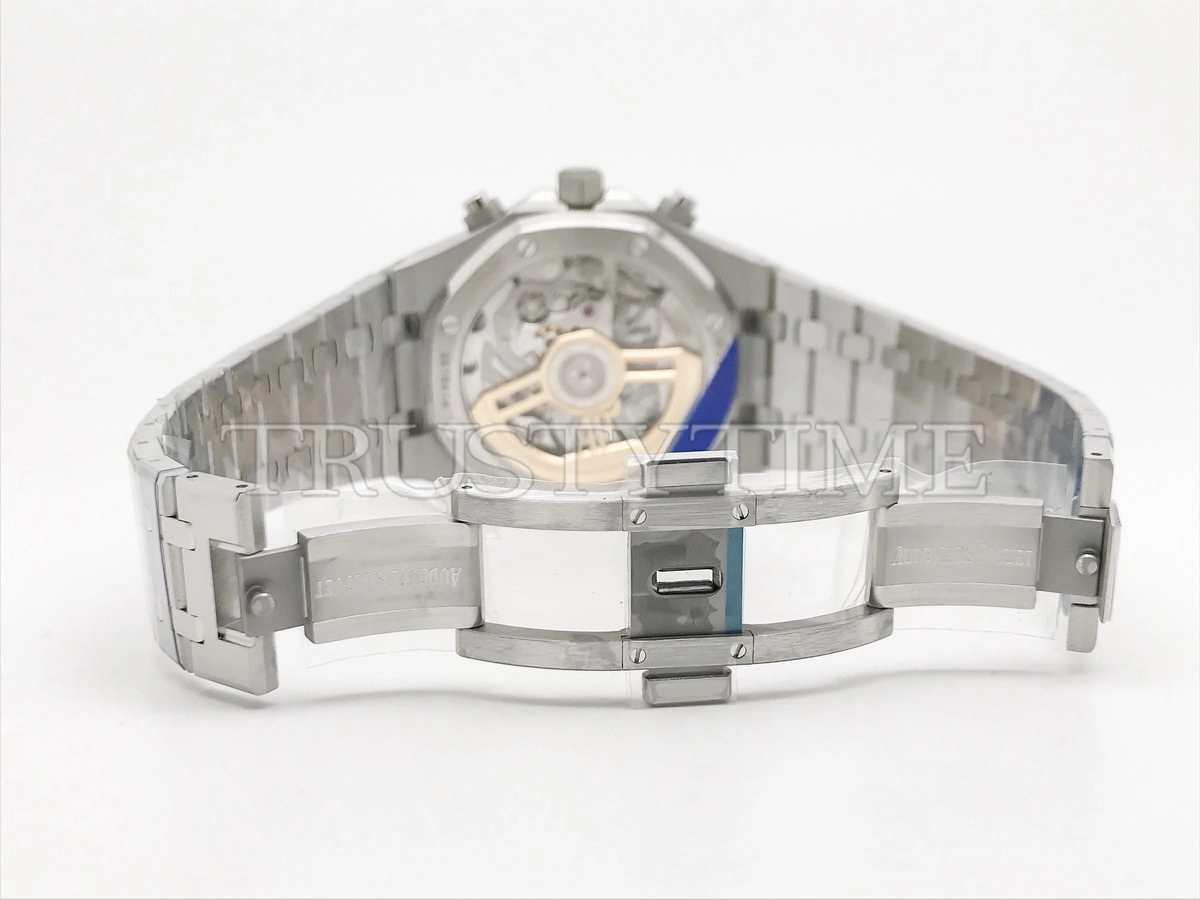 Копия часов Audemars Piguet Royal Oak Selfwinding Chronograph 26240ST.OO.1320ST.05