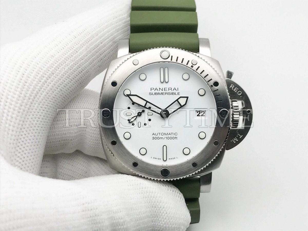 Копия часов Panerai Submersible QuarantaQuattro Bianco 44mm PAM01226