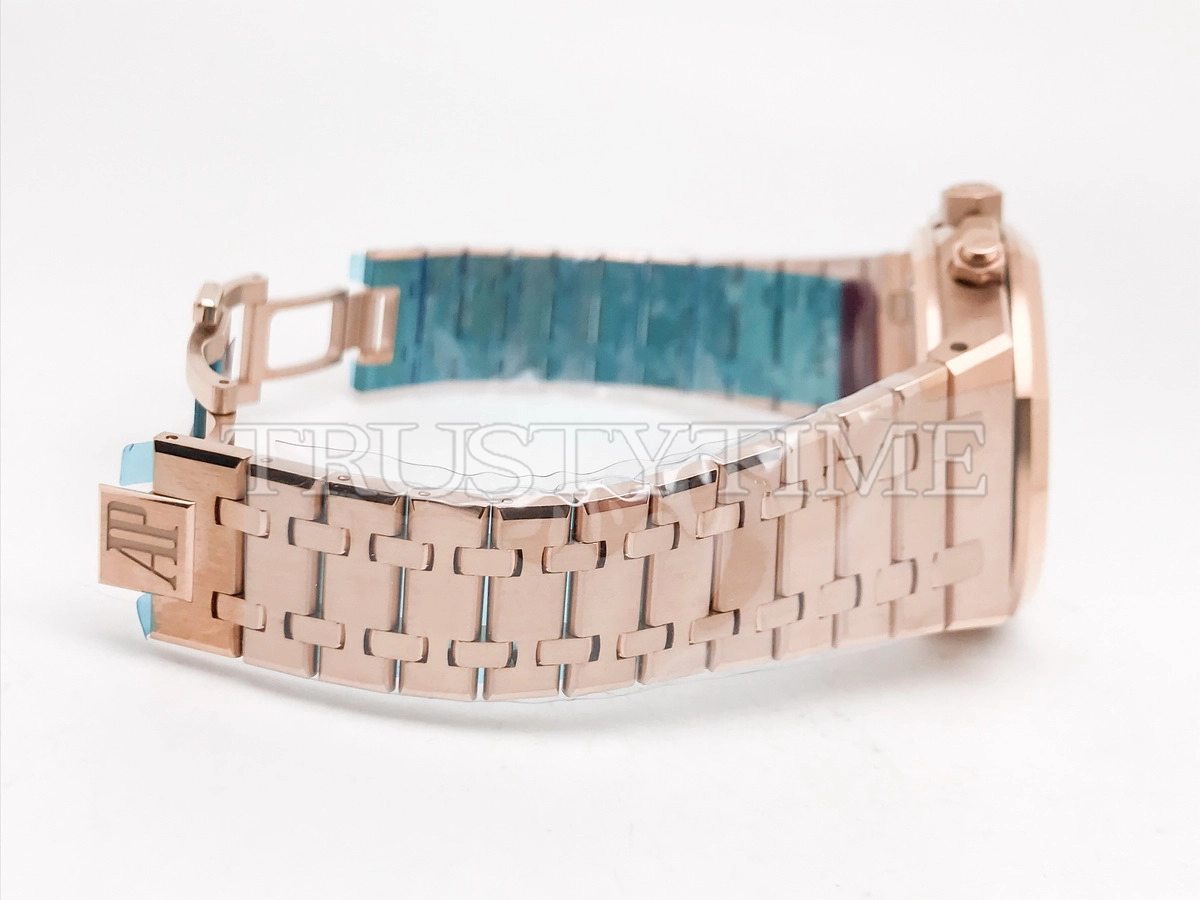 Копия часов Audemars Piguet Royal Oak Selfwinding Chronograph 26240OR.OO.1320OR.07