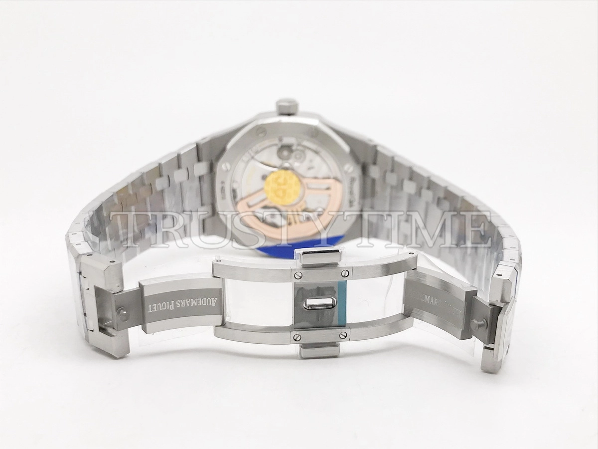 Копия часов Audemars Piguet Royal Oak Selfwinding II 15500ST.OO.1220ST.03