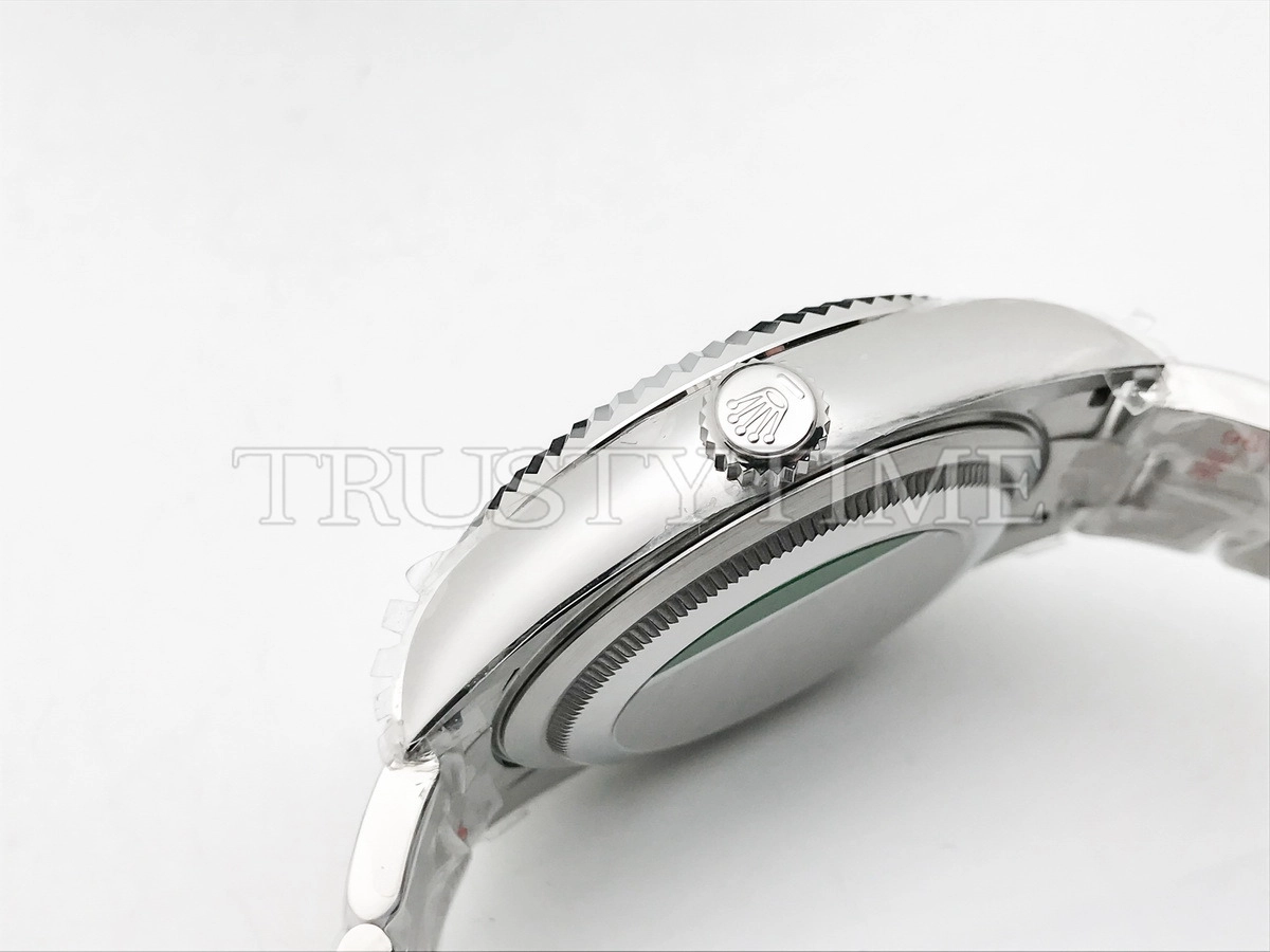 Копия часов Rolex Sky-Dweller 42mm 336934-0001