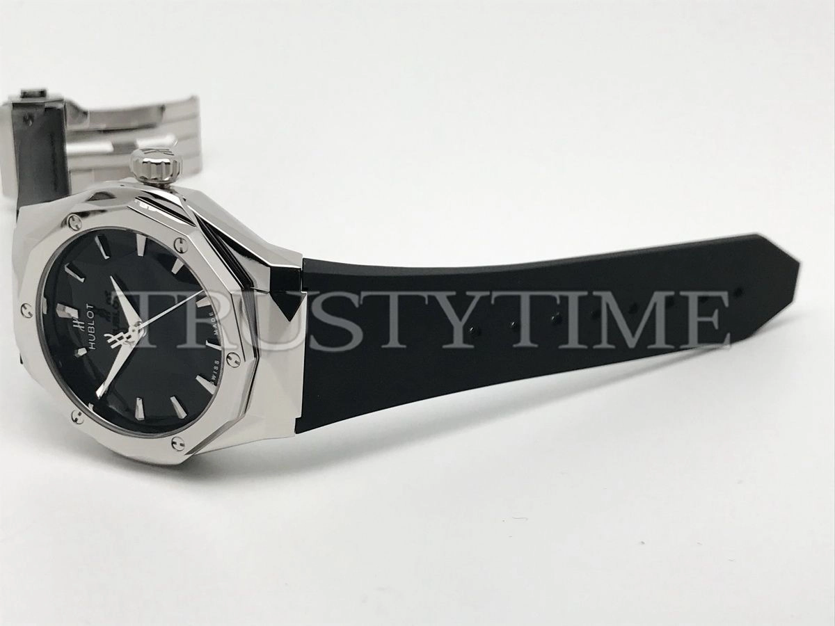 Копия часов Hublot Сlassic Fusion Orlinski 550.NS.1800.RX.ORL19 40 mm