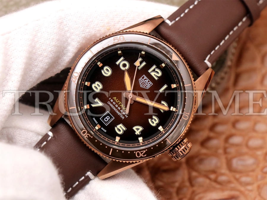 Копия часов Tag Heuer Autavia Isograph Calibre 5 42mm WBE5193.FC8300
