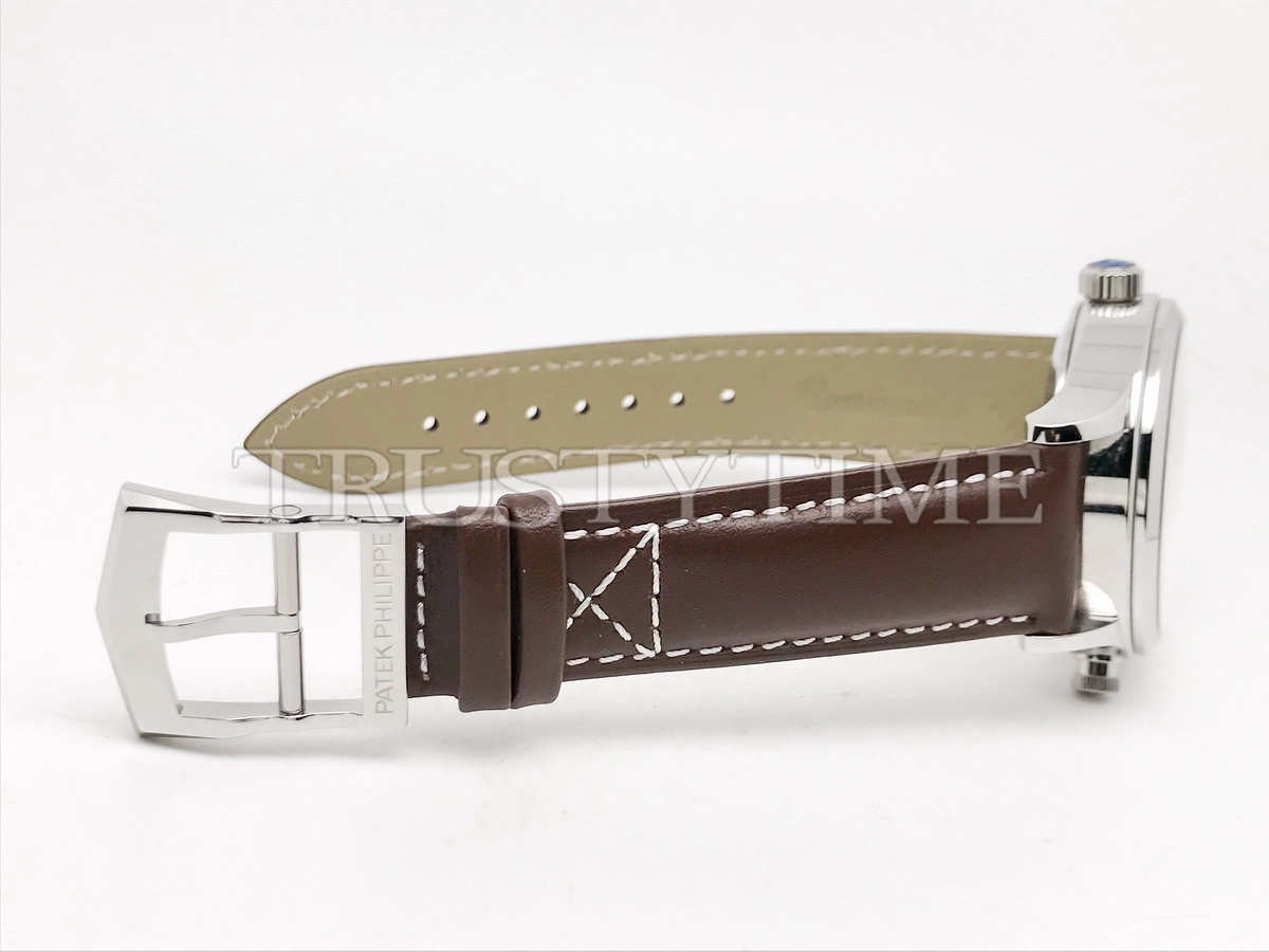 Копия часов Patek Philippe Calatrava Pilot Travel Time 42mm 5524G-001