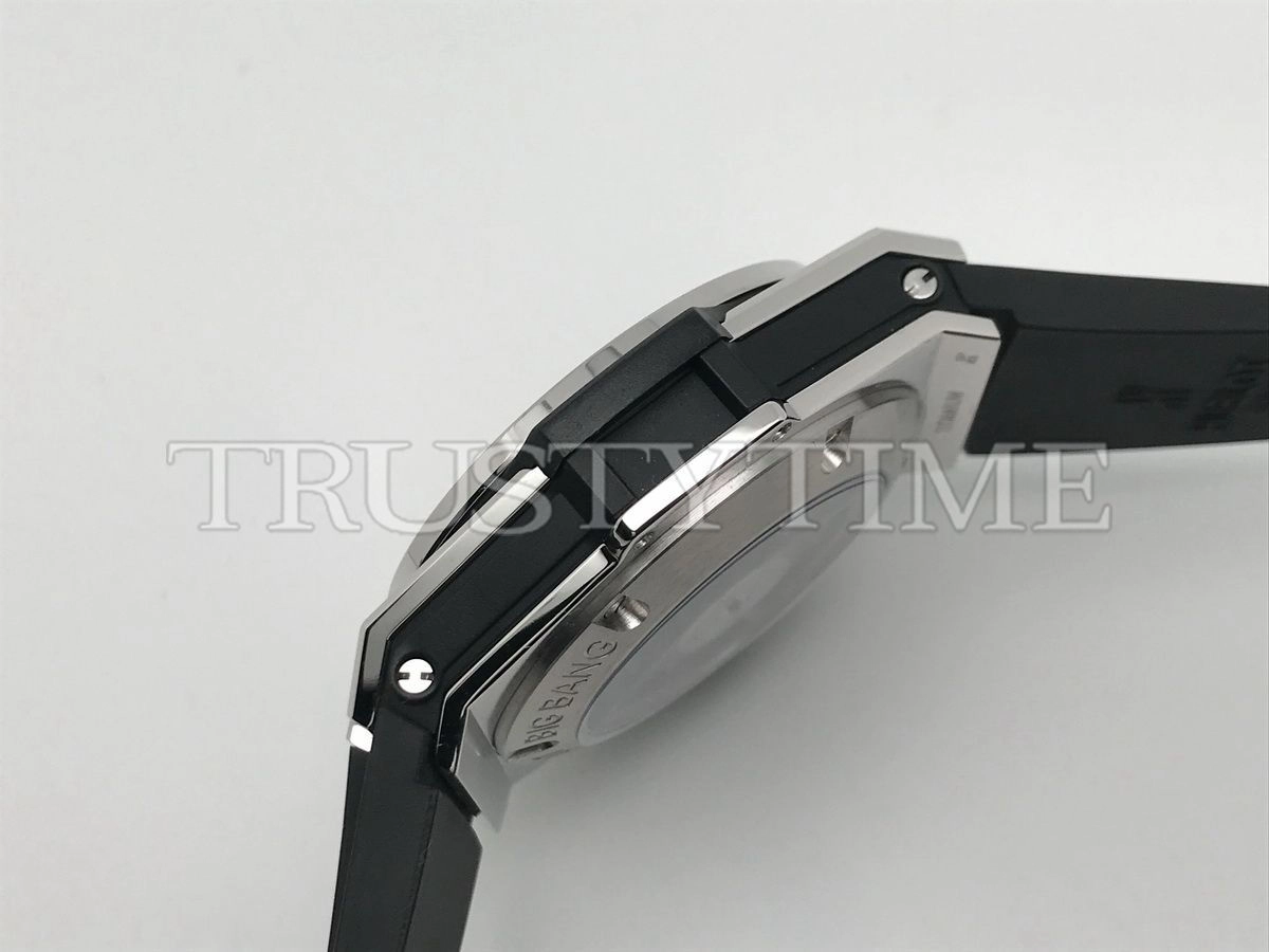Копия часов Hublot Big Bang Unico Titanium Diamonds 44mm 421.NX.1170.RX.1104