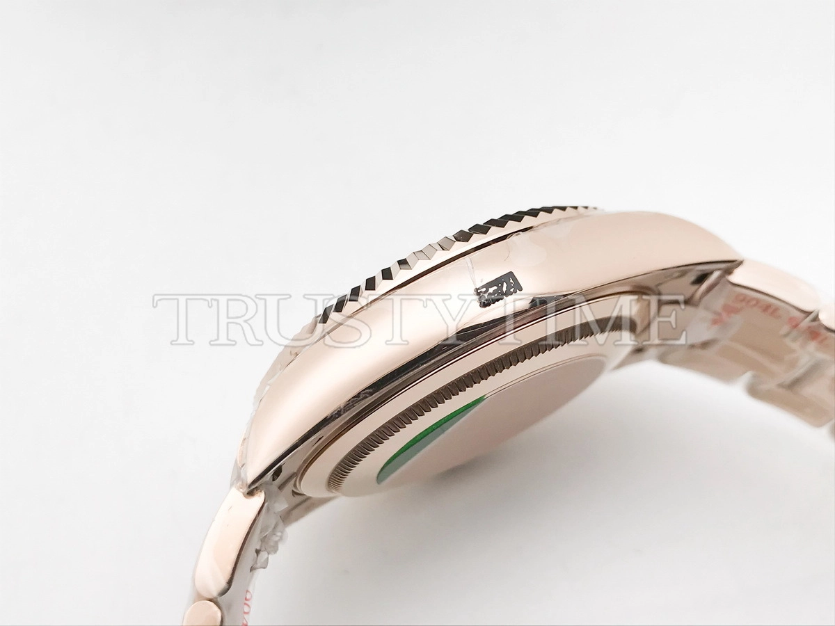 Копия часов Rolex Sky-Dweller 42mm 336935-0001