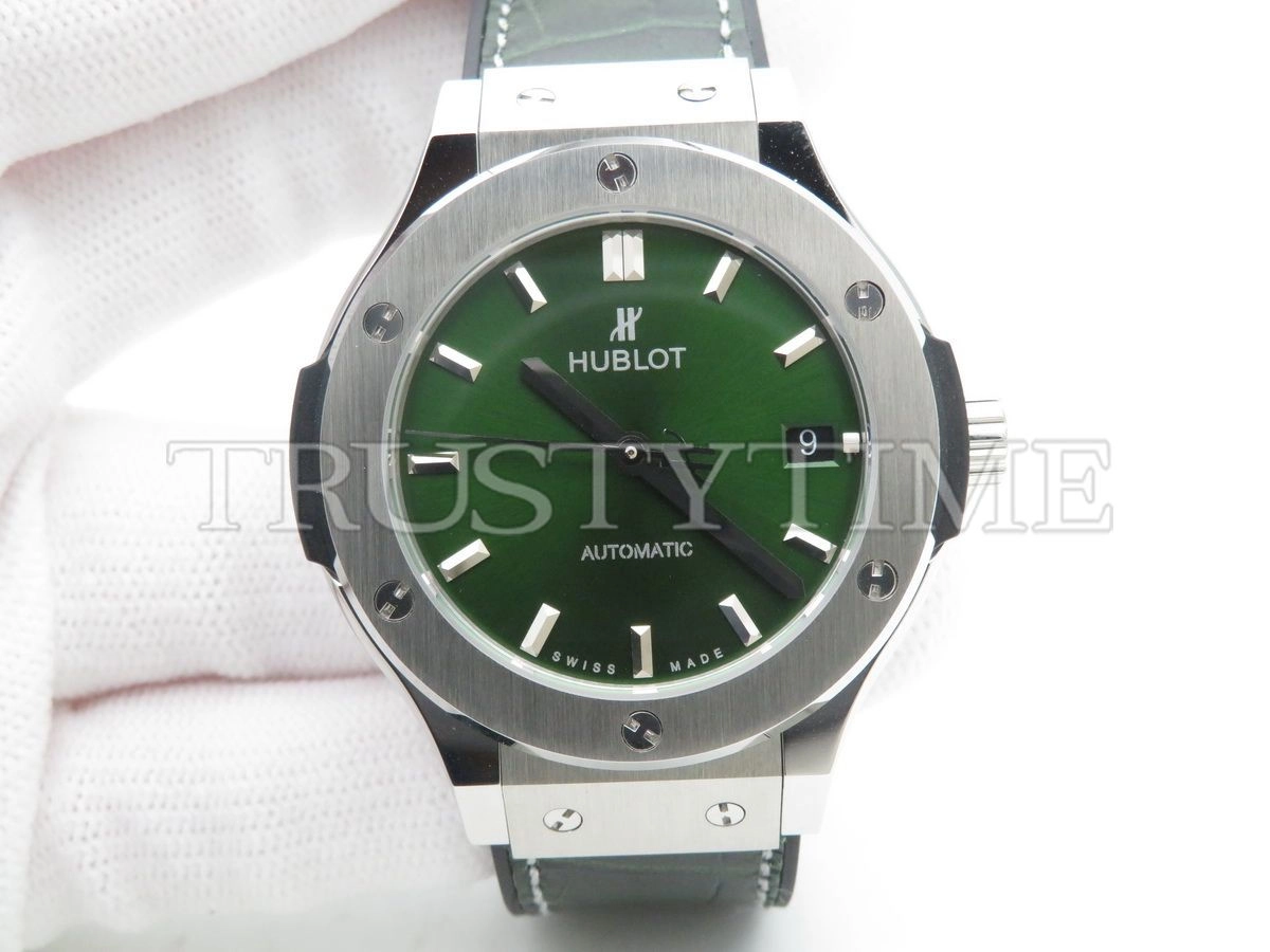 Копия часов Hublot Classic Fusion 38mm 565.NX.8970.LR