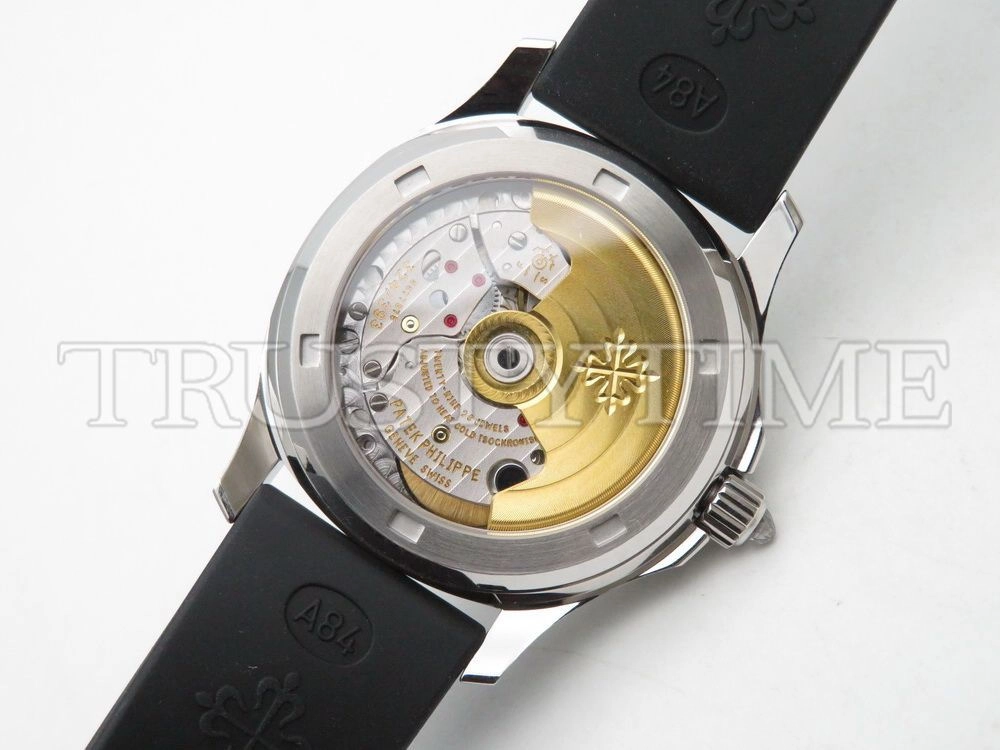 Копия часов Patek Philippe Aquanaut Automatic Ladies 35mm 5069G-001