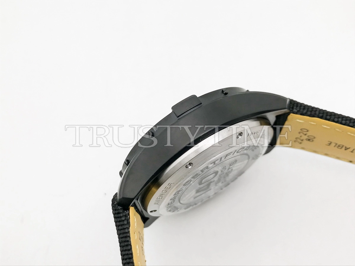 Копия часов Breitling Aneger B01 Chronograph 44 Night Mission SB0147101B1X1