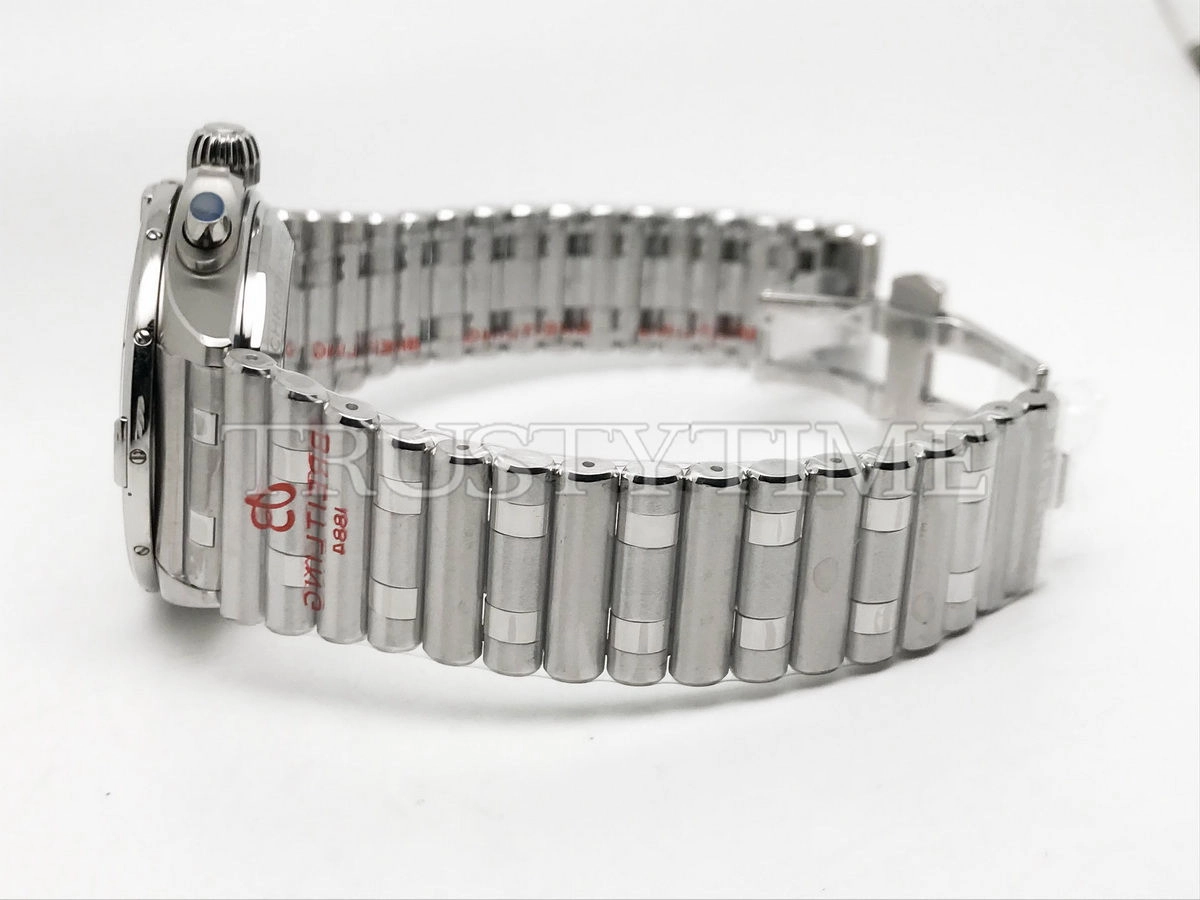 Копия часов Breitling Chronomat B01 42 Six Nations France AB0134A81C1A1