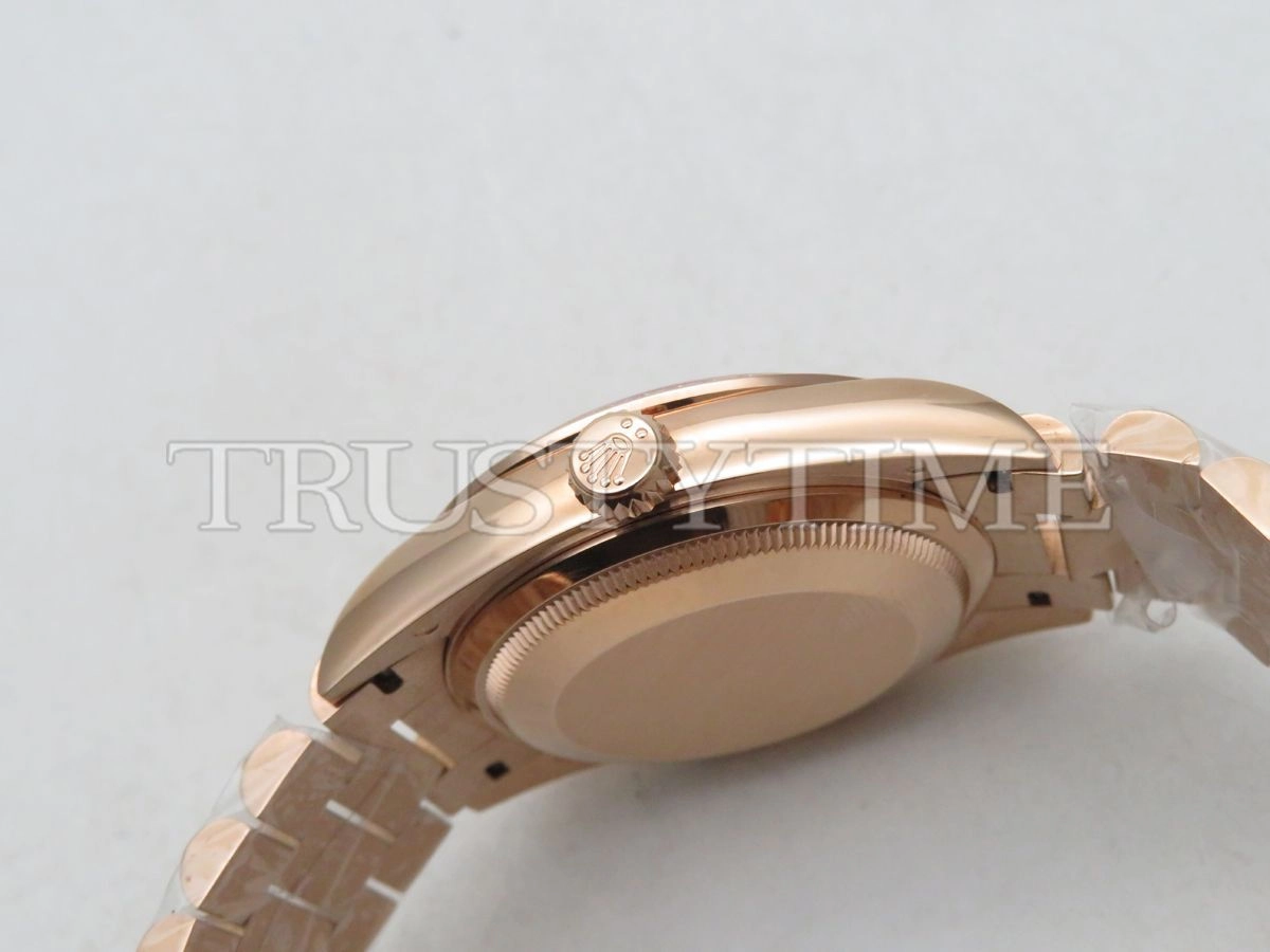 Копия часов Rolex Day-Date 36mm 128345RBR-0020