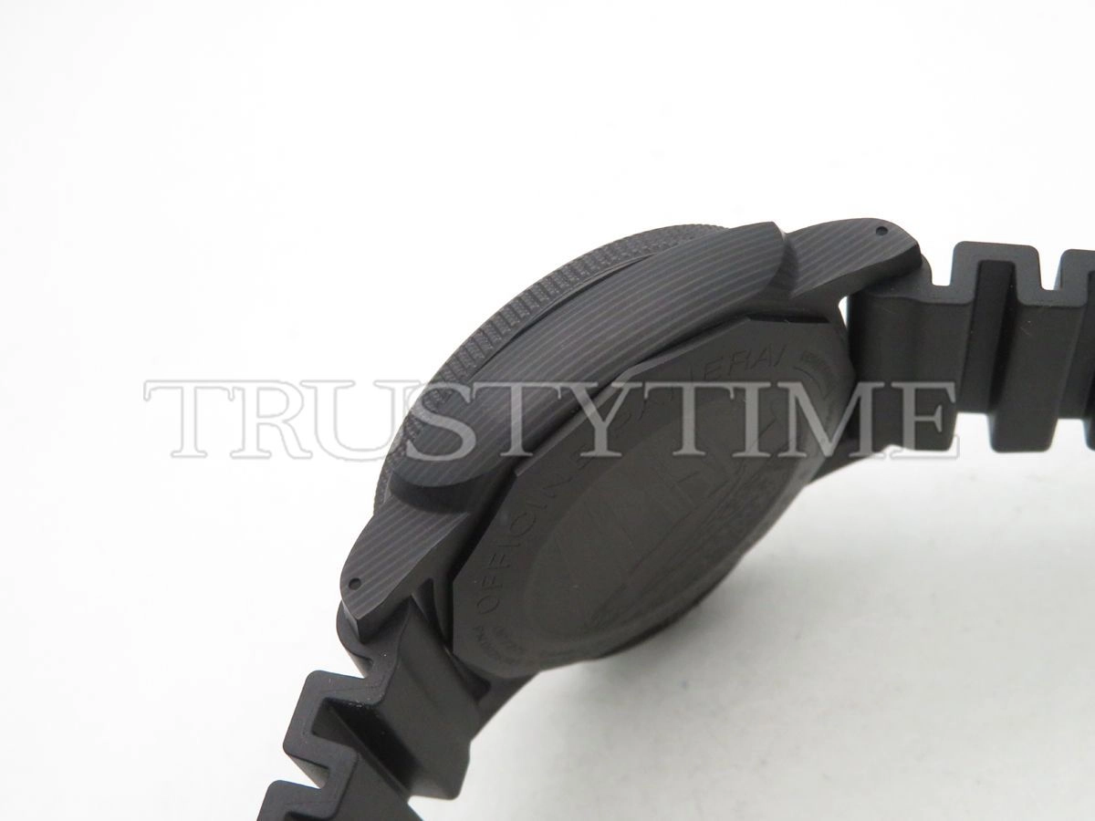 Копия часов Panerai Luminor Submersible Luna Rossa 47mm PAM01039