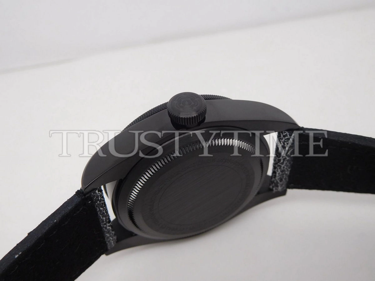 Копия часов Tudor Heritage Black Bay Dark 41mm M79230DK-0007