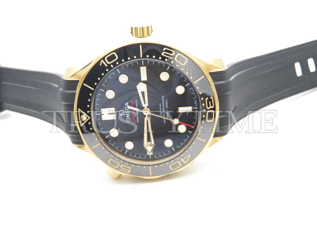 Копия часов Omega Seamaster Diver 300m Co-axial Chronometer James Bond Limited Edition No Date 42mm 210.62.42.20.01.001