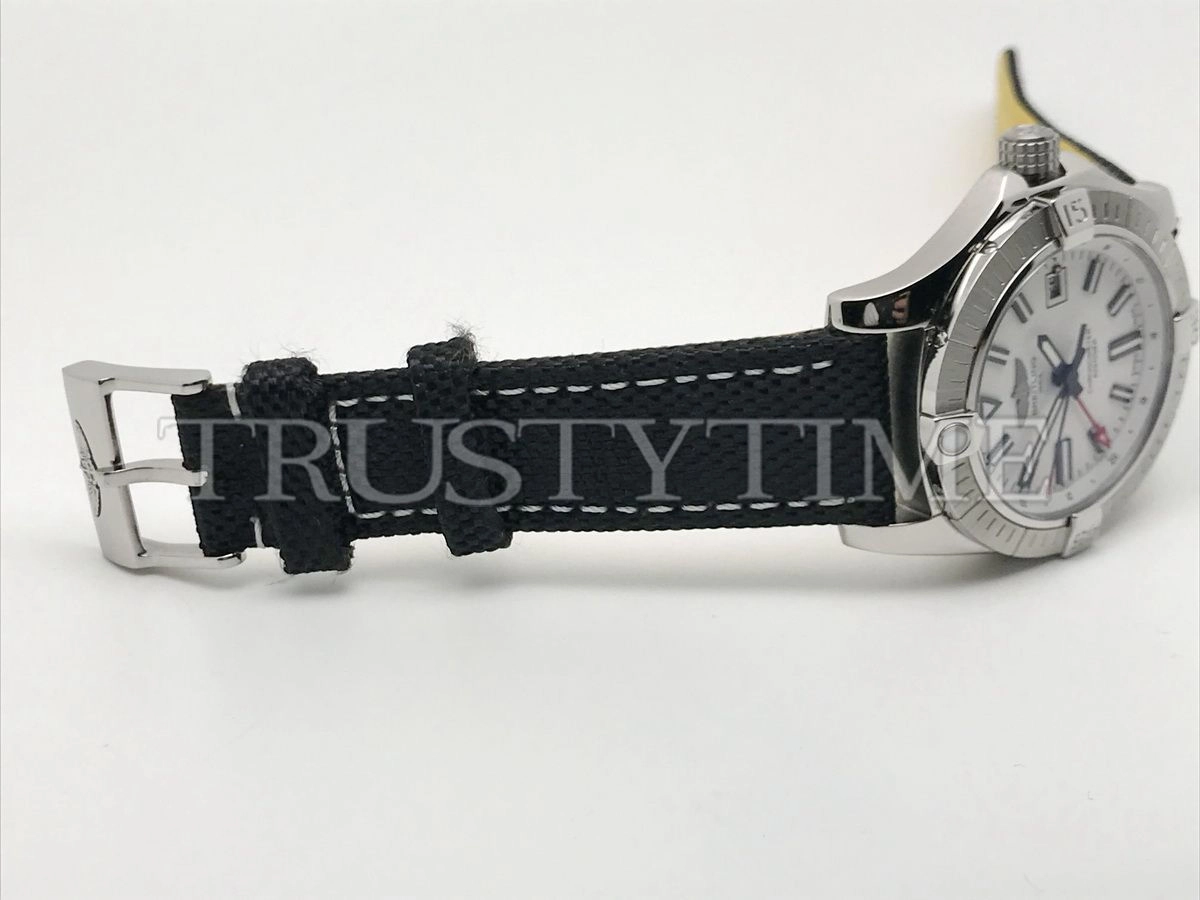 Копия часов Breitling Avenger Automatic GMT 43 A32397101A1X1