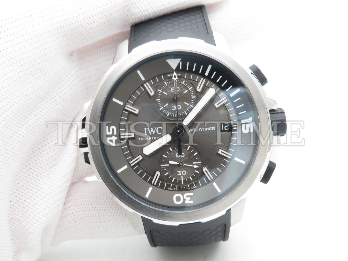 Копия часов IWC Aquatimer Chronograph Edition Sharks 44mm IW379506