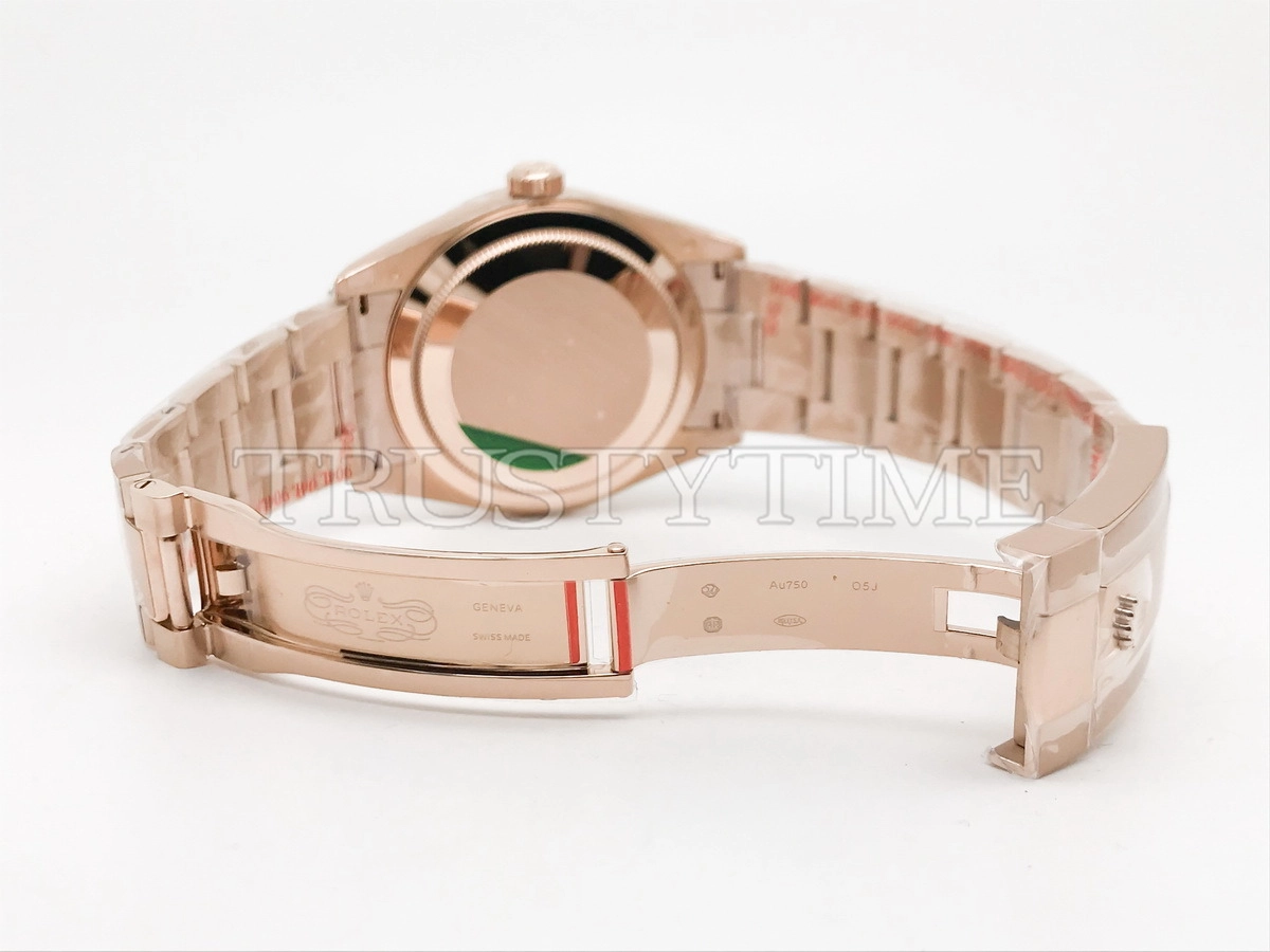 Копия часов Rolex Sky-Dweller 42mm 336935-0003