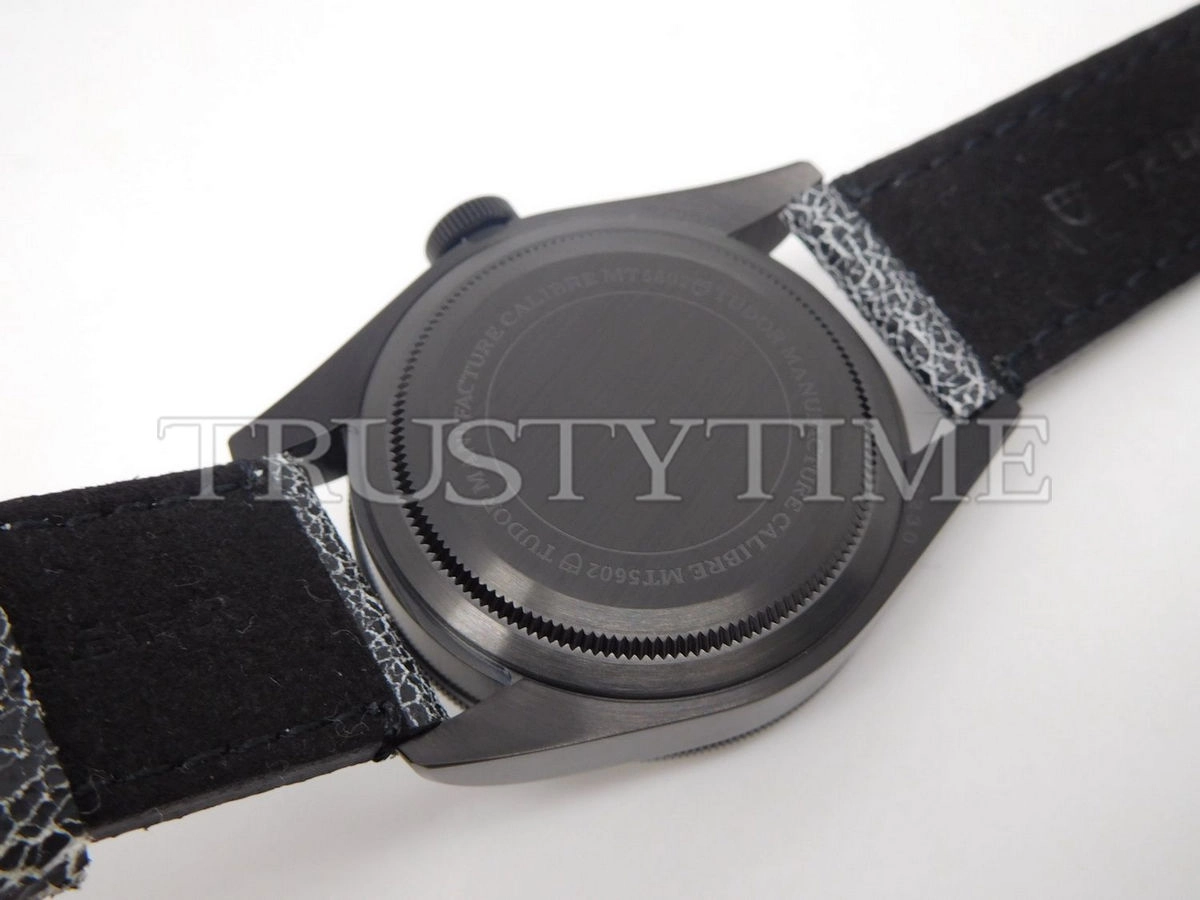 Копия часов Tudor Heritage Black Bay Dark 41mm M79230DK-0007