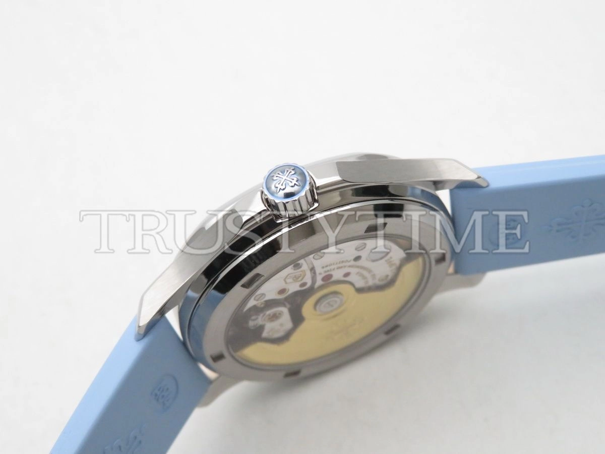Копия часов Patek Philippe Aquanaut Automatic Ladies 35mm 5072G-001