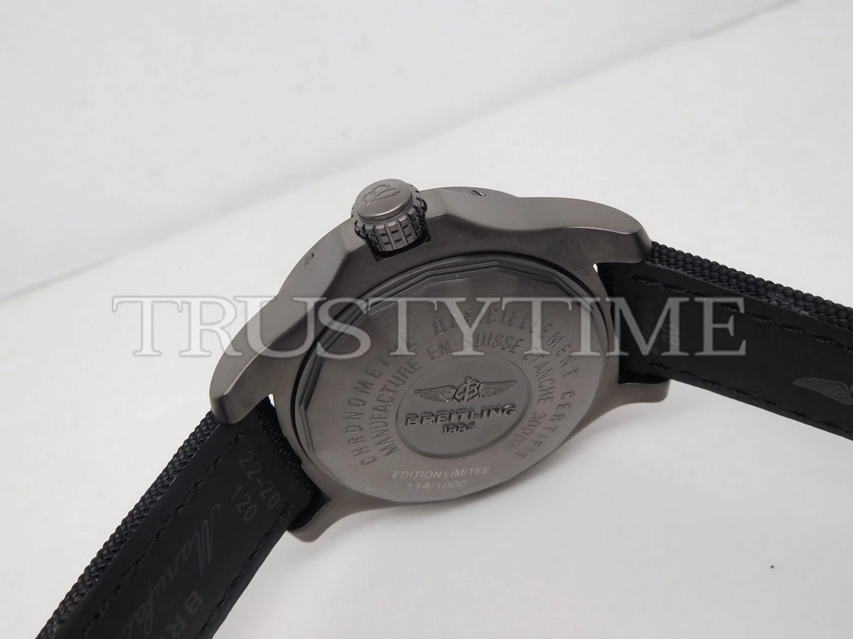 Копия часов Breitling Avenger Blackbird Limited Edition 45 V173104T|I524|100W|M20BASA.1